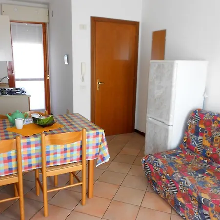 Capri Розолина-Маре